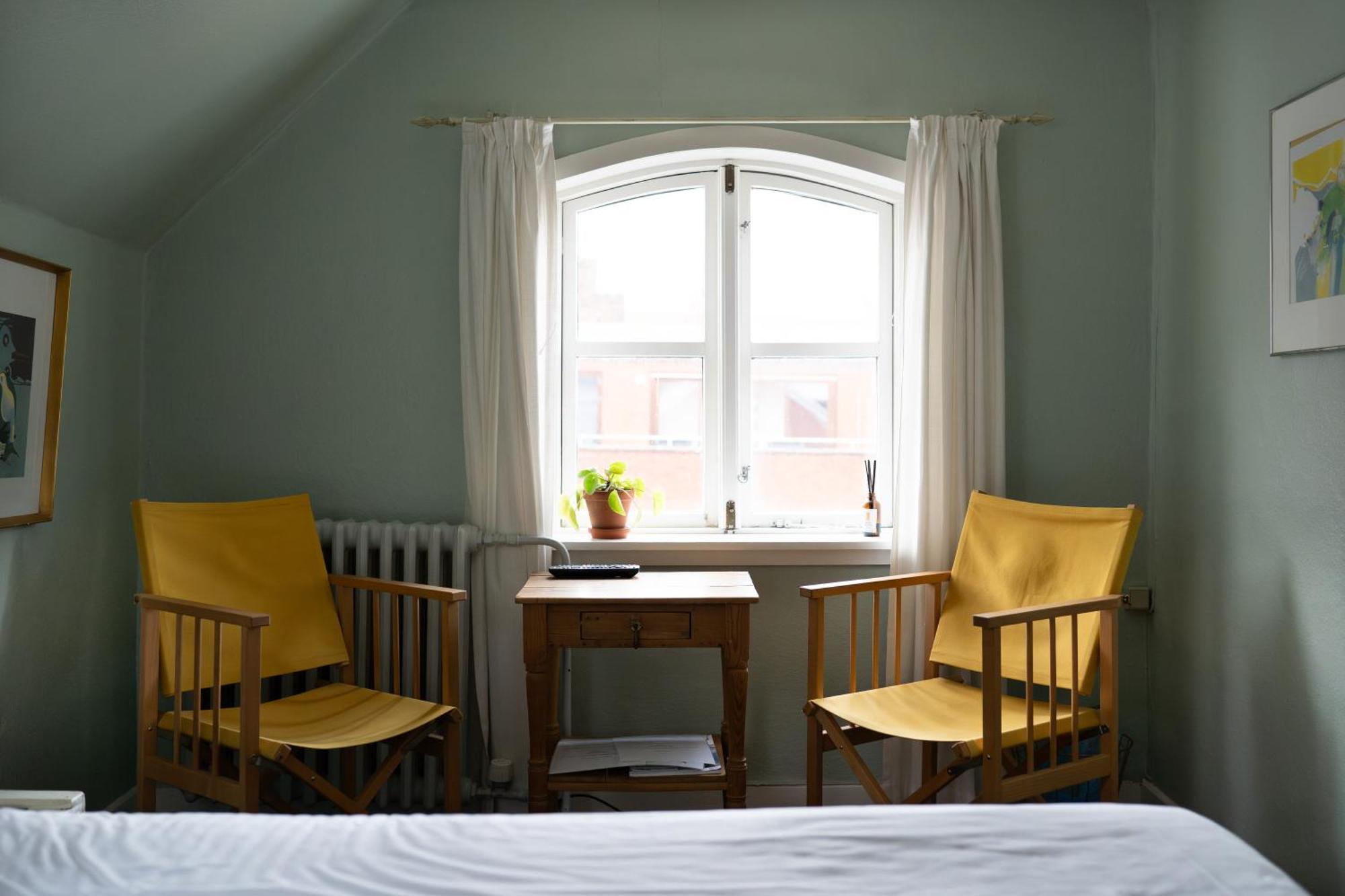 Cafe Sallys Bed And Breakfast リーベ エクステリア 写真